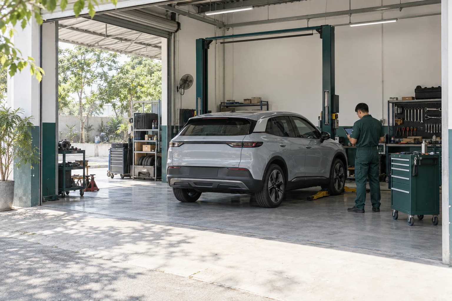 Không gian garage, hình ảnh minh họa cho đối tác EVLink.